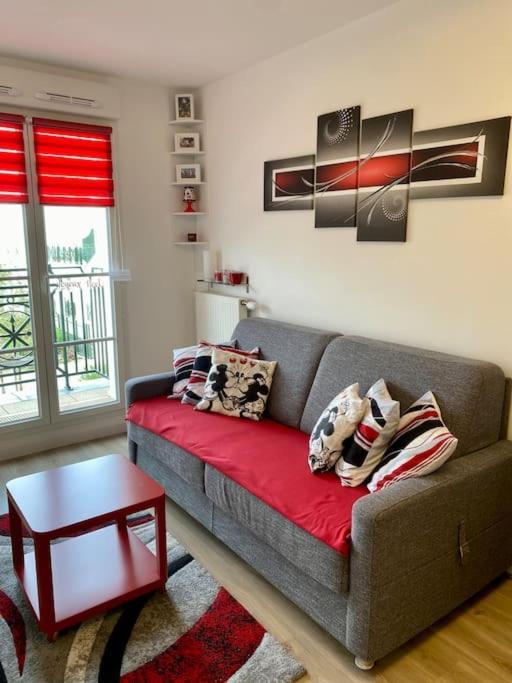Suite Cartier Near Disneyland Paris เซร์ริส ภายนอก รูปภาพ